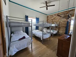 Peninsulas largest group accommodation. Relax & catch up with friends or family. - Image 5