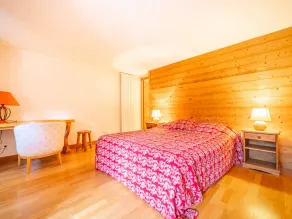 Village Center: 3BR, Garage, WiFi, Ski-in/Ski-out - Image 3