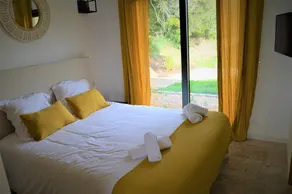 Villa Rosa ****, private heated pool, ocean and bush views, 10 minutes from the beach - Image 4
