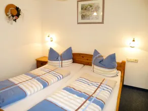 Angenehme Wohnung für 4 Gäste mit  W-LAN, TV, Balkon, Haustiere erlaubt und Panoramablick - Image 4