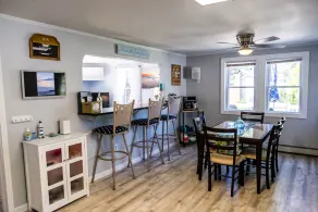 Spacious Family-Friendly Private Home. Beach Decor. BBQ Grill. Fire-Pit. - Image 5
