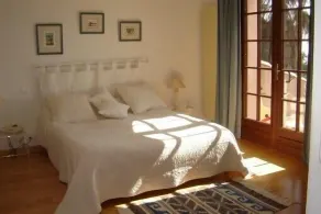 Villa auf dem Hügel mit außergewöhnlicher Aussicht auf das Meer, viel Charme - Image 4