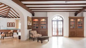Extravagant Spanish Architecture Ocean View Villa.  Huge garden & Heated pool - Image 4