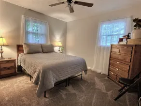 Updated cottage across from Lake Barkley, awesome patio, pets welcome! - Image 5
