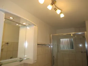 Modern apartment on the 1st floor, 3 rooms + dining area, kitchen w. Dishwasher, bathroom - Image 4