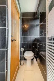 Cornerways by Bloom Stays - family home in City centre, ideal for exploring Canterbury - Image 4