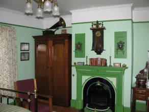 Gower Manor Historic Bed & Breakfast - Image 5