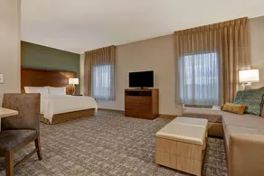 Cozy Queen Studio w/ Full Kitchen, Overland Park - Image 5