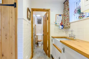 Beautiful three bedroom family friendly Costwold holiday cottage - Rose Tree Cottage,  Stroud - Image 4