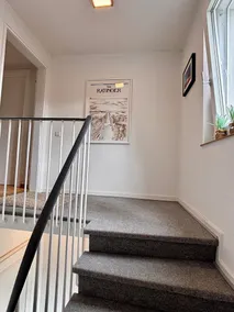 Cozy 2-room apartment with kitchen and bathroom - Image 2