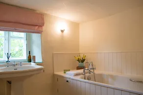 Cette propriété a été restaurée avec bienveillance à un niveau élevé. - Image 4