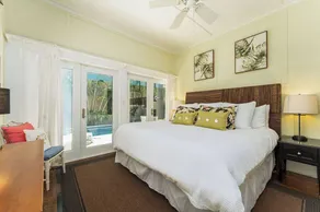 Bottom's Up Bungalow - Image 4