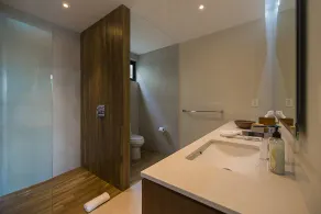 BRAND NEW Retraite de rêve pour les amateurs d'architecture de luxe! - Image 5