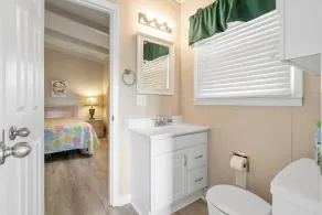 Channel Cat - Gorgeous Cherry Grove Channel House with Pool - Image 4