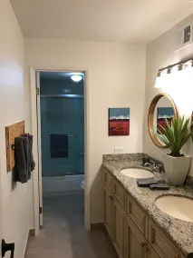 Meilleure piscine de la région!- Marchez vers tout la vieille ville! -2 suites de maître privées - Image 3