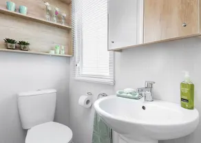 3 bedroom accommodation in Newquay - Image 2