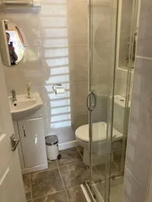 Professional Bed & Breakfast en-suite double rooms £80 per night per room. - Image 2