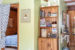 Apartment in historic farmhouse - Image 5