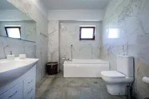 Iridanos Villa med 3 sovrum och privat pool, 400 meter från stranden - Image 2