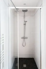 LA SUITE GRANDE MAISON AU COEUR DU VILLAGE DE LA FLOTTE EN RÉ - Image 3