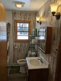 Privates Haus am See auf 16 Hektar Wald, 80 + Hektar großen See, 55 Fuß tief! - Image 2