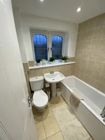 Beautiful House 5 mins from the beach. - Image 2