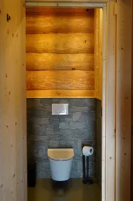 Unique log house for 6 pers. with terrace and unobstructed view near Wadden Sea - Image 4