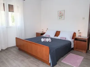 Holiday Home Laura by Interhome - Image 4