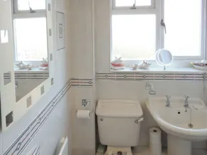 3 Schlafzimmer Unterkunft in Paignton - Image 3