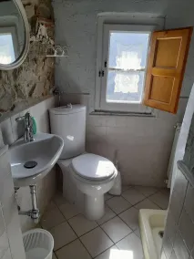 Stone Rustico med have i en gammel landsby i Toscana. Udsigt på gamle Pieve - Image 3