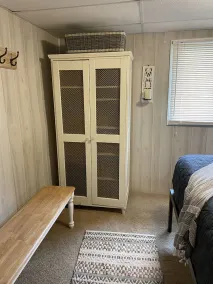 Cozy, remodeled 1940’s lake cottage on Long Lake in Ionia County - Image 4