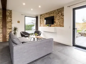Renovated barn near Nantes with spa and garden - Image 5