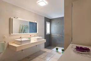 Ferienwohnung \"La Vega de Lanzarote 3\" mit Meerblick, Pool und WLAN - Image 2