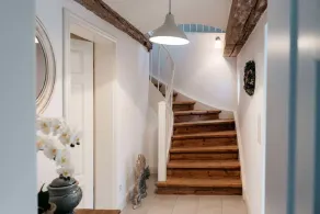 Appartamento di lusso in un cottage con tetto in paglia con terrazza privata e giardino per 4 persone - Image 2