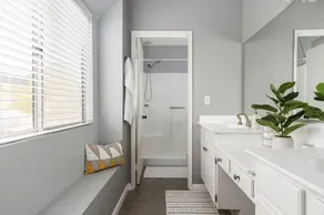 GOODE.HOMES | Luxury Modern Home w/ Jacuzzi - Image 4