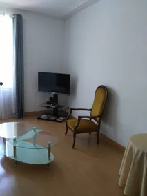 Appartement dans maison, a partir de 2 jusqu'à 4 personnes, 2 chambres, jardin. - Image 2