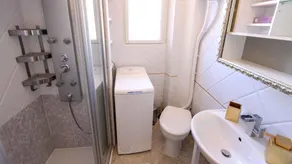 Holiday apartment with air conditioning, right in the old town - Image 4