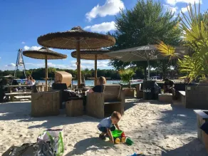 Large luxury vacation home on the Tannenhausen bathing lake with private beach - Image 3