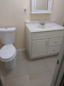 Spacious 1-bedroom retreat in Harlem - Image 2