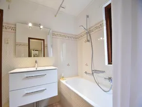 Casa da família adorável apenas a 500 metros do mar e perto da floresta - Image 4