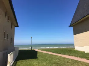 Apartamento con Vistas Espectaculares al Mar, para 4 Personas, en Varaville - Image 4