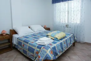 Apartments and rooms with WiFi Vrsar - Porec - 3007 - Image 5