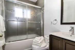 2250 sqft Geräumige 4Bd / ​​3BTh Haus, 20 Minuten zu Disneyland, Fireworks Blick! - Image 3