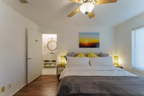 Family Friendly & King Suite & Fire Pit, 9 Mil DT - Image 4