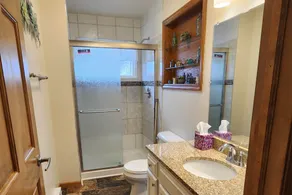 *Family Retreat* *Indoor Pool* *Arcade* - Image 4