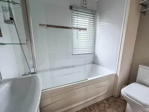8 kajhundvenlige hjem i Broadland sands feriepark i Suffolk ref 20113 - Image 3