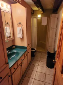 House At Creekside Resort - Image 2