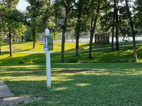 Mid Century Modern-close to city park and pool. - Image 3