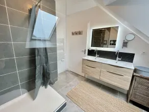 Le Crabe Rouge - Townhouse for 10 people with parking and Wi-Fi - Image 2