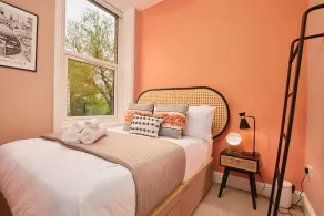 Scandi Chique Newcastle Abode - Image 3